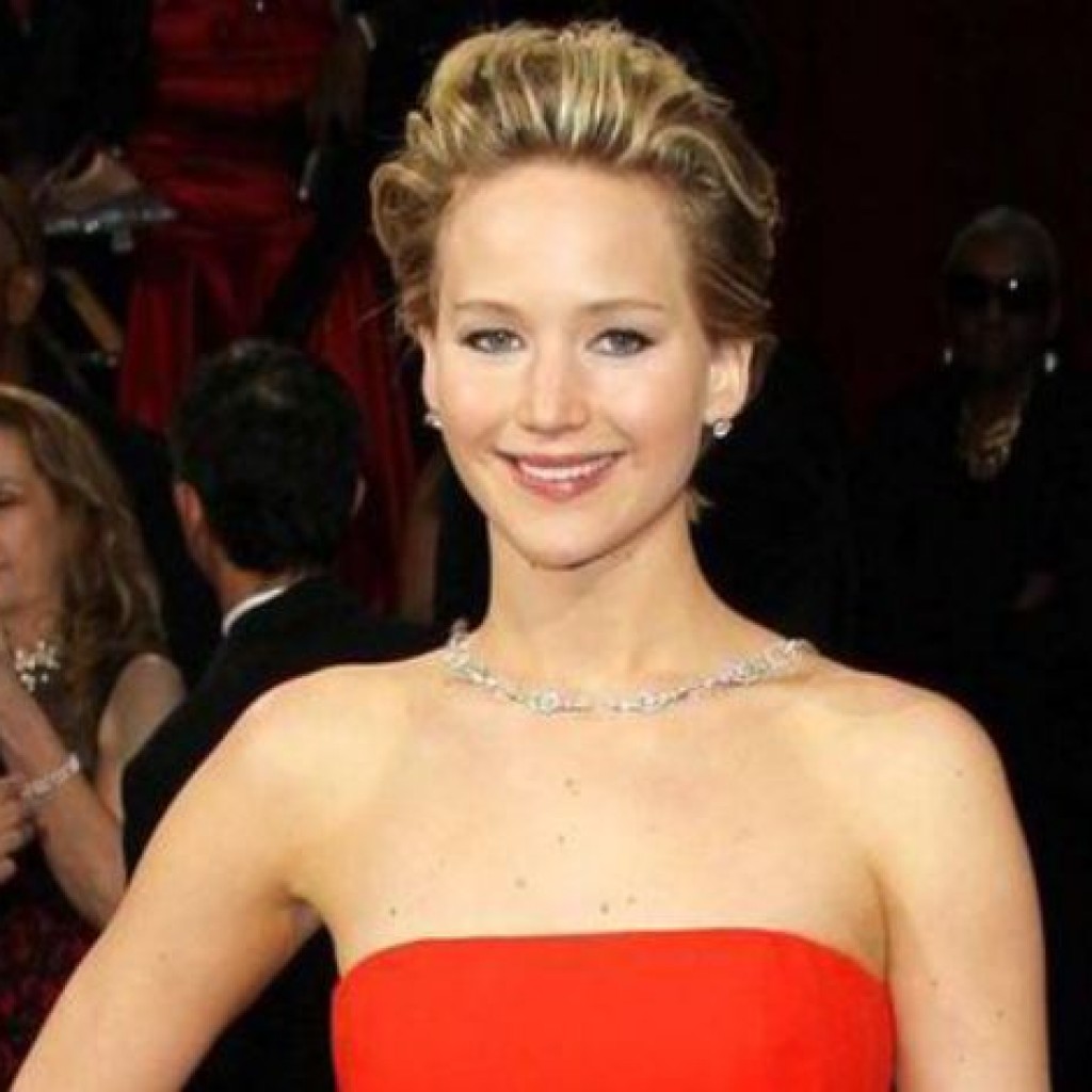 Ini Alasan Jennifer Lawrence Benci Pesta Tahu Baru