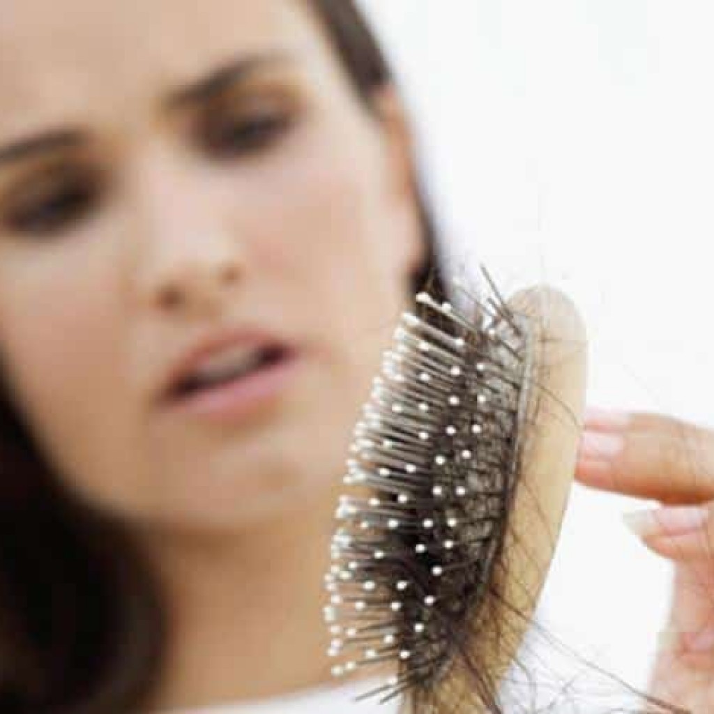 Inilah Beberapa Hal Tak Terduga yang Menyebabkan Rambut Rontok