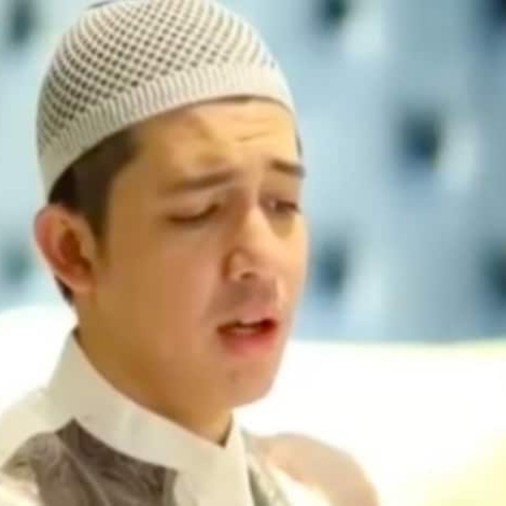 Irwansyah Syiarkan Alquran Melalui Media Sosial