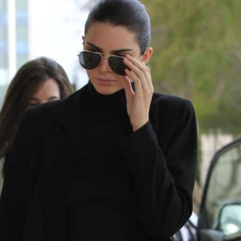 Kendall Jenner Kepergok Liburan Bareng Harry Styles