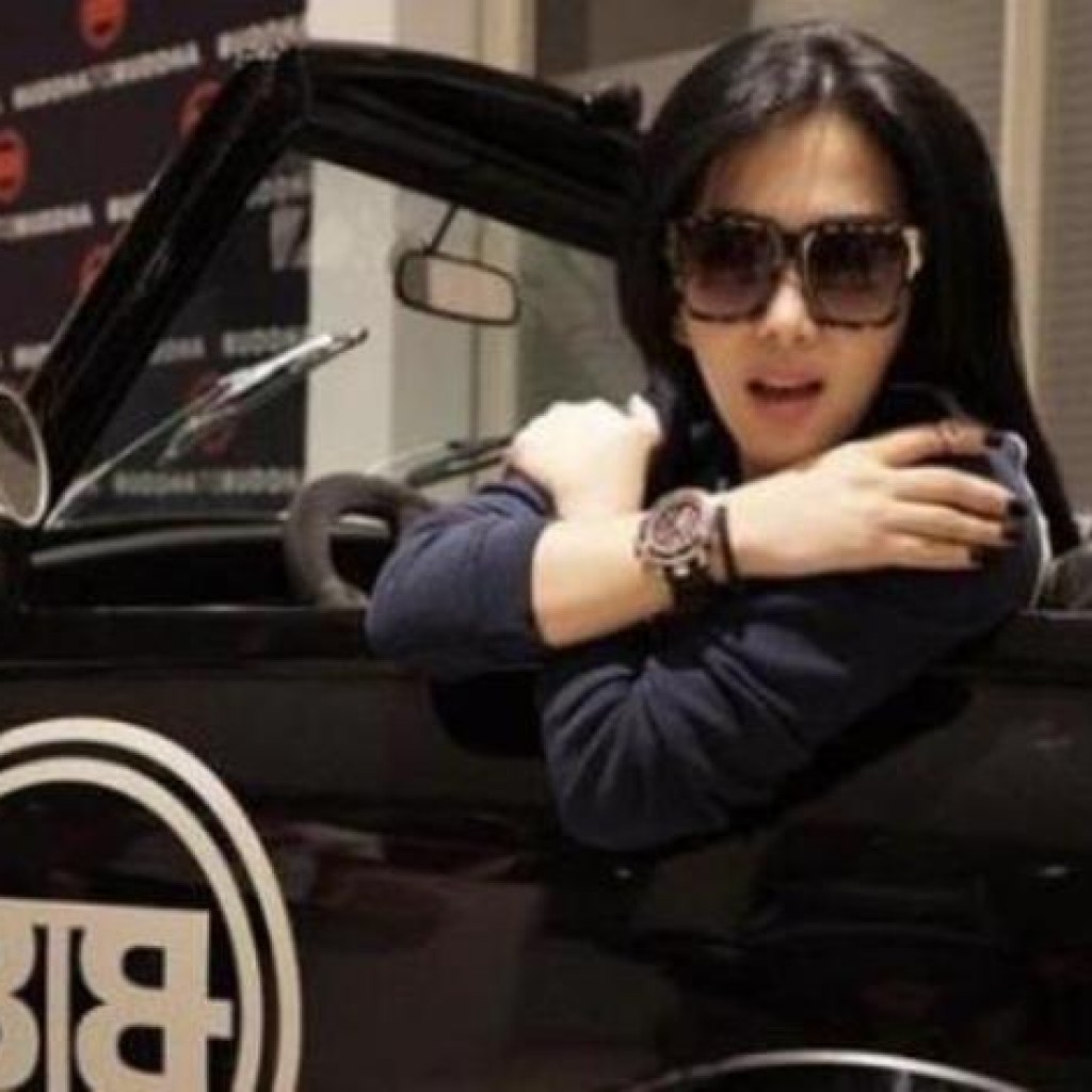 Siap Melangkah di Pentas Musik Asia Syahrini Akan Gelar Konser