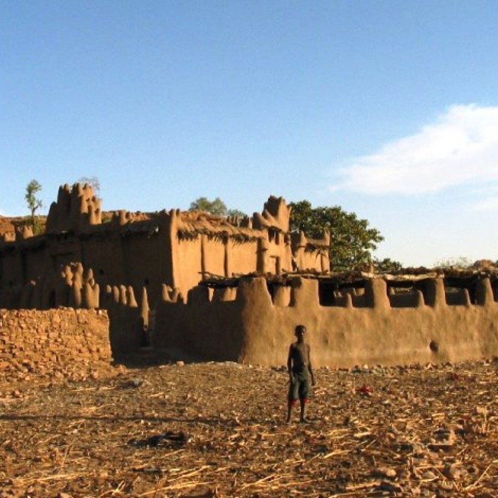 Masjid Nando