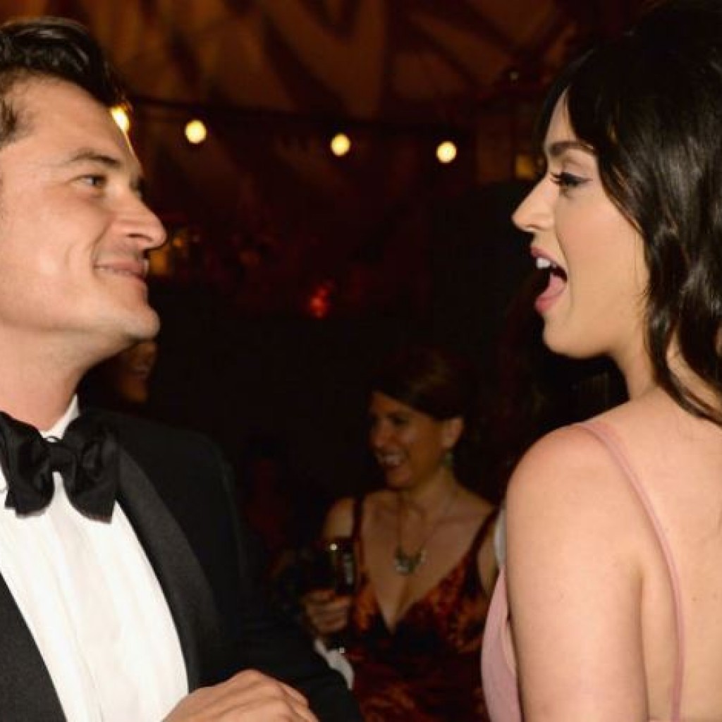 Tampak Pamer Kemesraan Katy Perry dan Orlando Bloom Pacaran