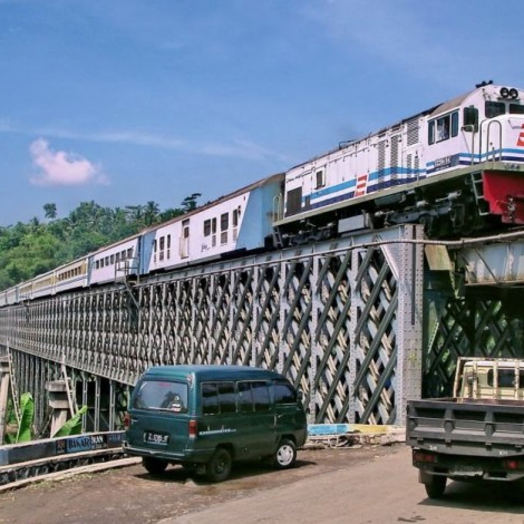 Jembatan Cirahong Kokoh dan Indah di Ciamis Tasikmalaya