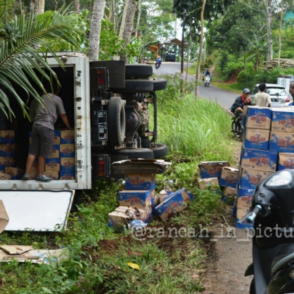 Kecelakaan Tunggal di Pal 3 wm