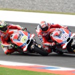 Andrea Iannone vs Andrea Dovizioso MotoGP Argentina 2016