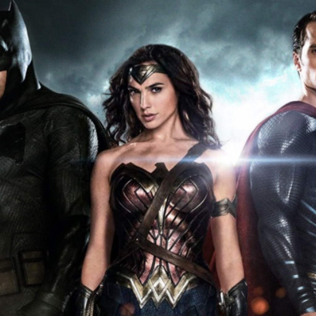 Meski Panen Kritikan Batman v Superman Dawn of Justice Tetap Untung