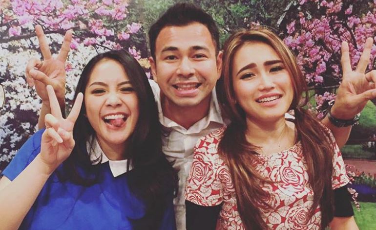 Tak Terpengaruh Kabar Miring Nagita Raffi Ahmad dan Ayu Ting Ting Foto Bareng