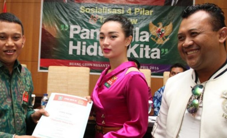 Zaskia Gotik Jadi Duta Pancasila Ini Reaksi Publik