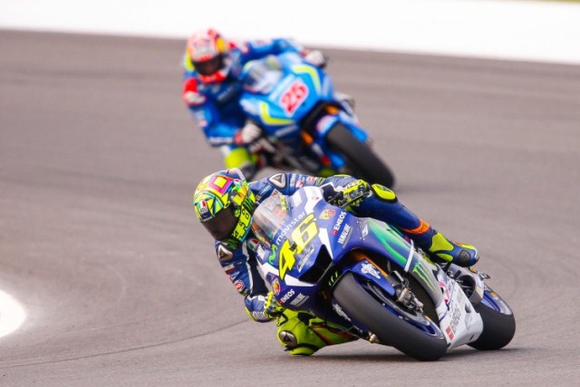 Maverick Vinales dan Valentino Rossi