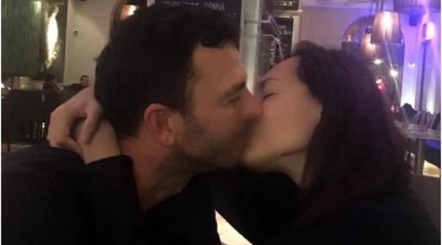 Foto Ciumannya dengan Bule Tersebar Ini Reaksi Dewi Rezer