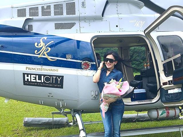 Helikopter Bertuliskan SYR yang Dipakai Mudik Syahrini Ternyata Sewaan