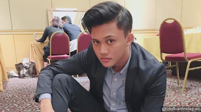 Masuk 2 kategori di APM 2016 Rizky Febian Berasa Mimpi