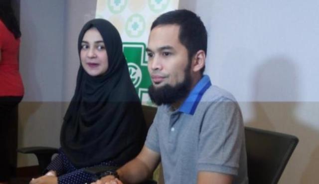 Shireen Sungkar Melahirkan Zaskia Malah Jengkel