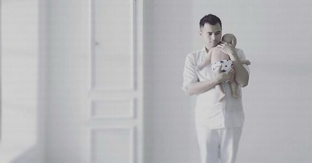 Suruh Rafathar Main Asap Rokok Raffi Ahmad Dihujat Netizen