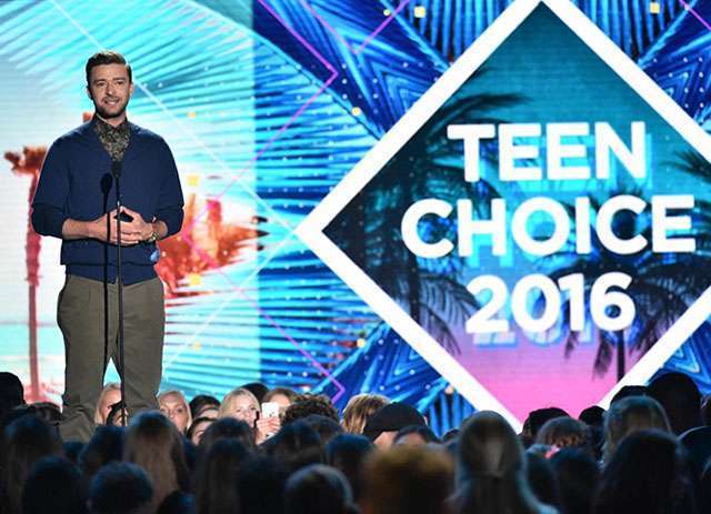 Dapat Dekade Awards Ini Pidato Inspirasi Justin Timberlake di Teen Choice Awards 2016