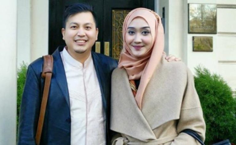 Dian Pelangi Gugat Cerai Suami