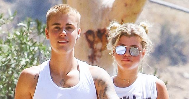 Justin Bieber Gendeng Pacar Baru Ini Reaksi Selena Gomez