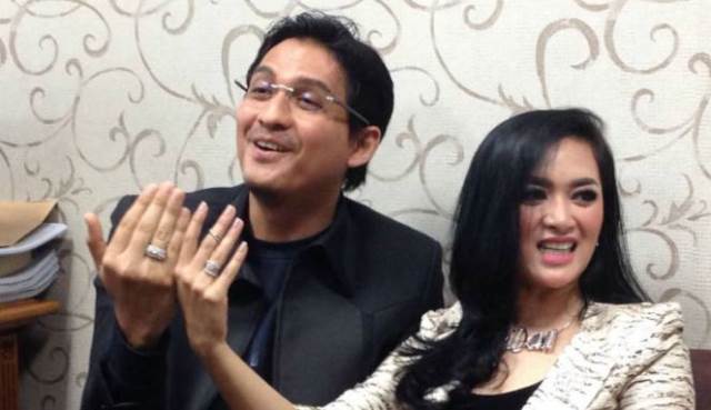 Lucky Hakim Siap Nikahi Syahrini KW Tiara Dewi Desember Mendatang