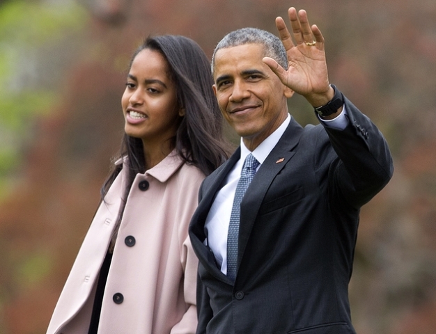 Tuai Kontroversi Putri Presiden AS Malia Obama Ketahuan Menghisap Ganja