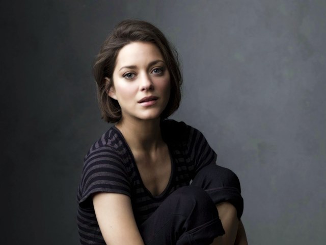 Inilah Sosok Marion Cotillard yang Diduga Sebagai Selingkuhan Brad Pitt