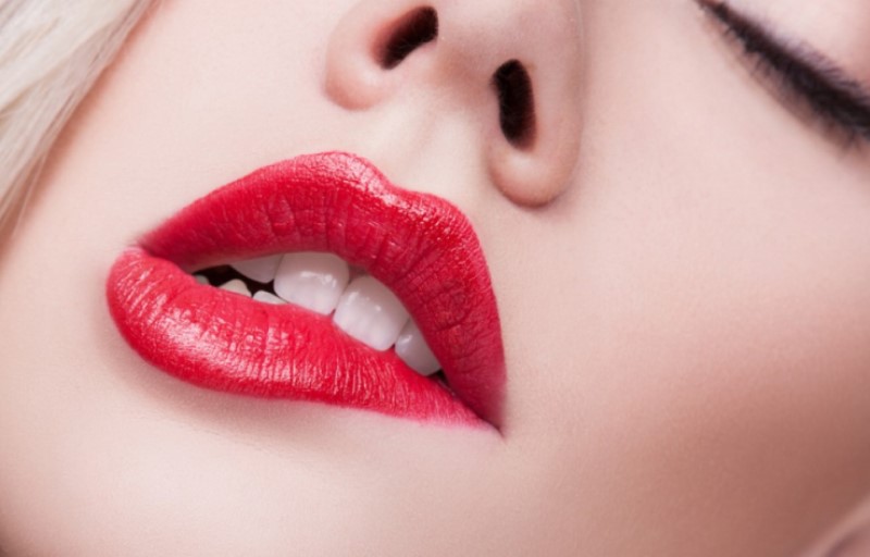 Tips Dapatkan Bibir Seksi Secara Alami