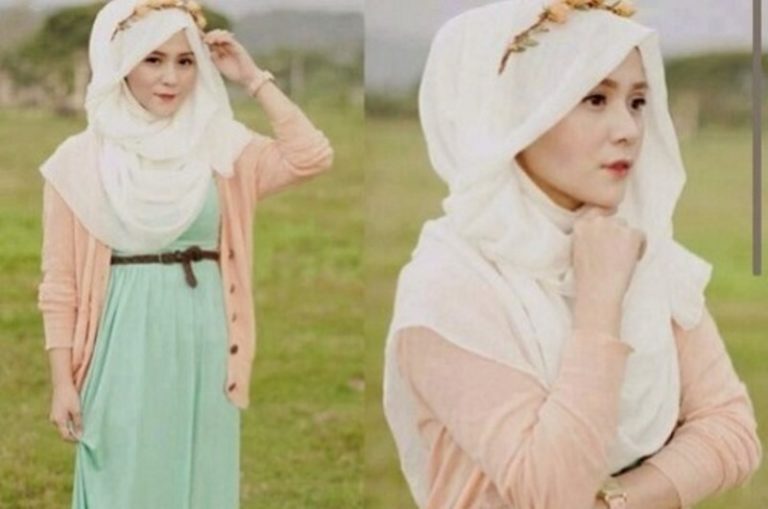 Alasan Kenapa Hijabers Suka Mengkombinasi Warna Pastel