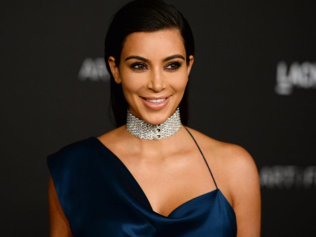 Dirampok di Paris Kim Kardashian Kehilangan Perhiasan Jutaan Dolar