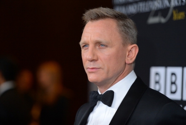 Isyaratkan Kembali Daniel Craig Masih Ingin Menjadi James Bond