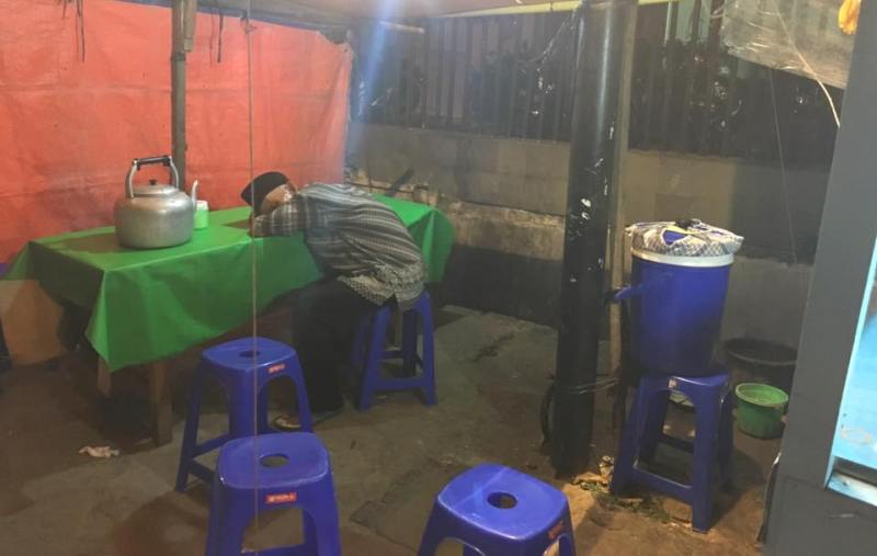 Kakek Penjual Nasi Uduk