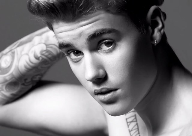 Kesal dengan Teriakan Fans Justin Bieber Tinggalkan Panggung