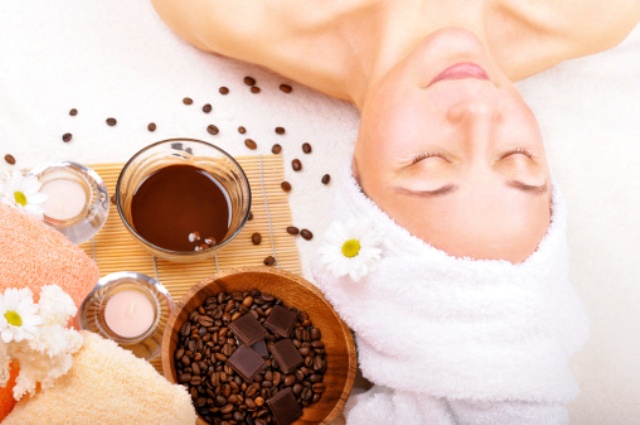 Masker kopi dan madu solusi kulit awet muda