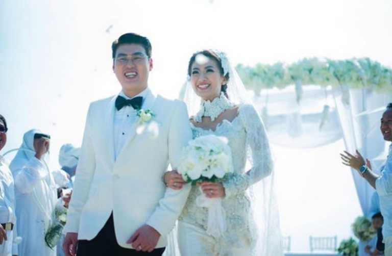 Pesta Pernikahan Asty Ananta