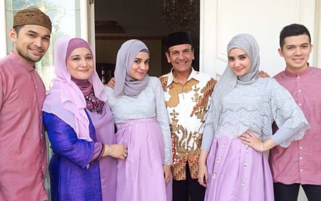 Shireen Sungkar Akrab dengan Ibu Tirinya