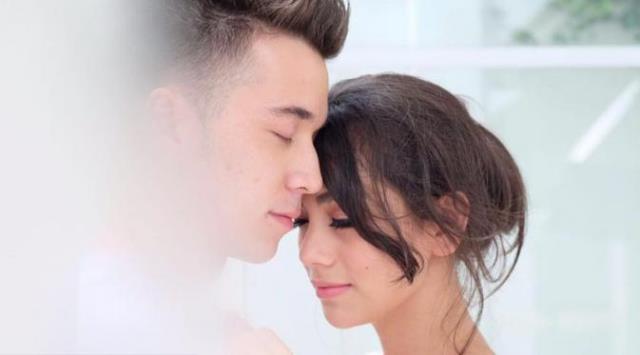 Soal Foto Stefan William Bertelanjang Dada Ini Jawaban Celine Evangelista