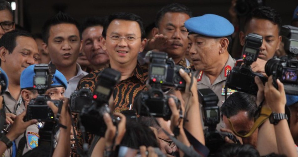 Ahok Tersangka Penistaan Agama 1