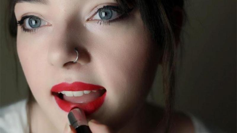 Alasan kenapa harus coba lipstik matte
