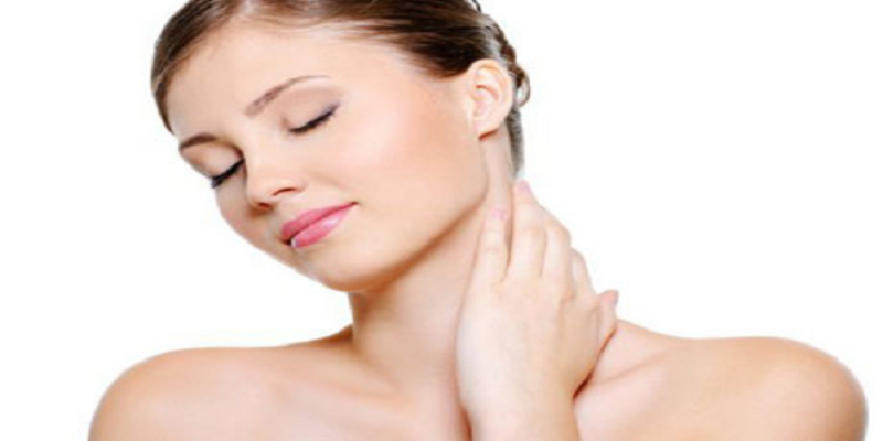 Alasan kenapa kulit leher dan bibir perlu dirawat