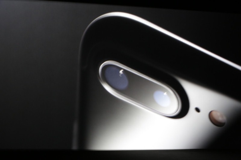 Kamera Ganda iPhone 8