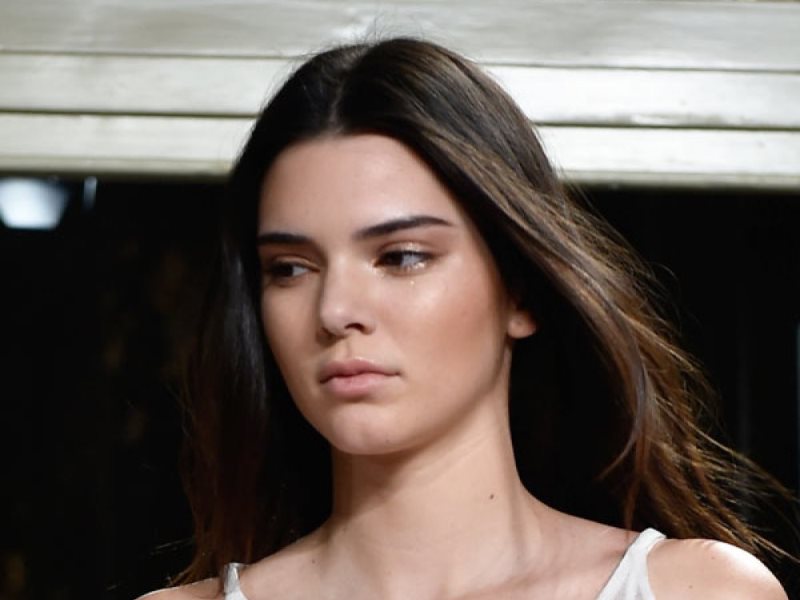 Mengejutkan Kendall Jenner Mendadak Hapus Akun Instagram