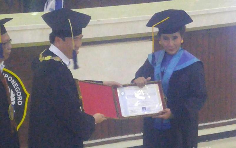 Menteri Susi Terima Gelar Doktor Honoris Causa