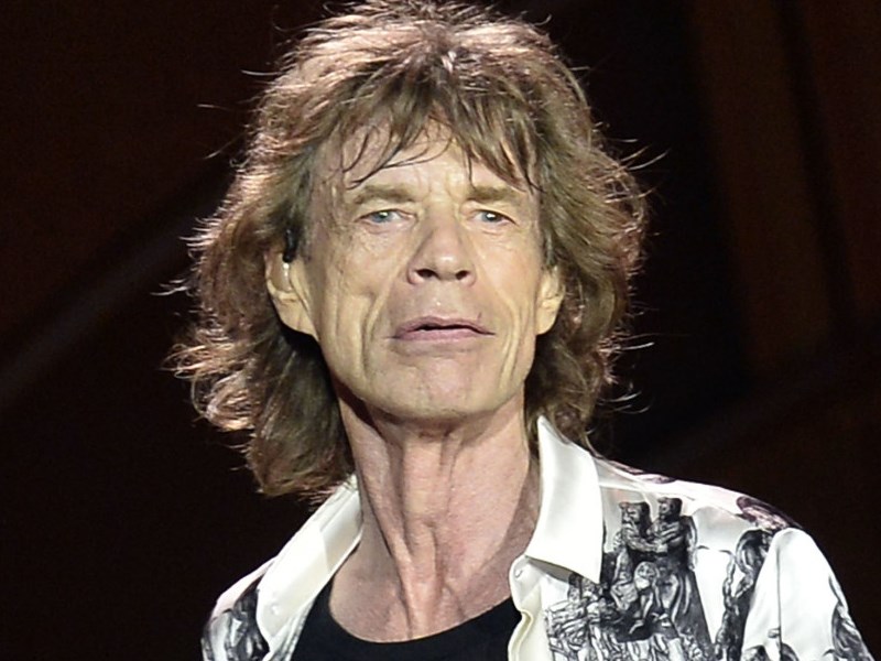Rocker Mick Jagger Dikaruniai Anak di Usia 73 Tahun