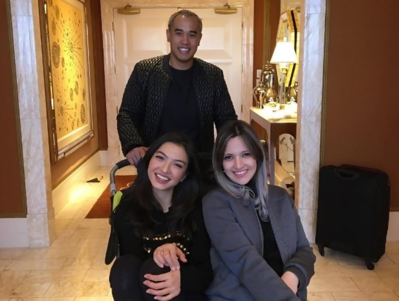 Foto Bareng Nia Ramadhani dan Ardi Bakrie Raline Shah Bikin Netizen Baper