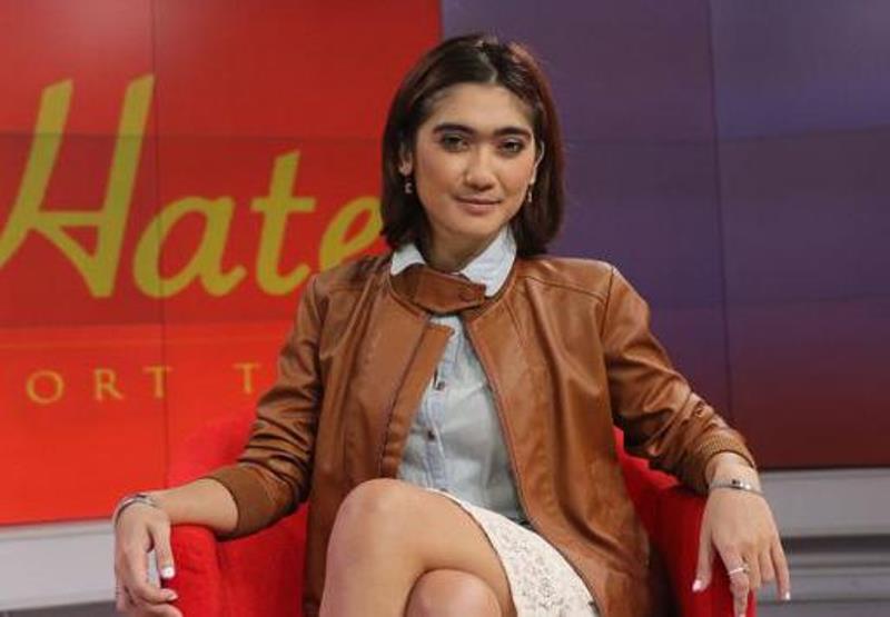 Kambuh Lagi Revi Mariska Pamer Foto Fulgar di Instagram