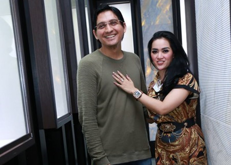 Lucky Hakim Nikahi Tiara Dewi Secara Resmi Hari Ini