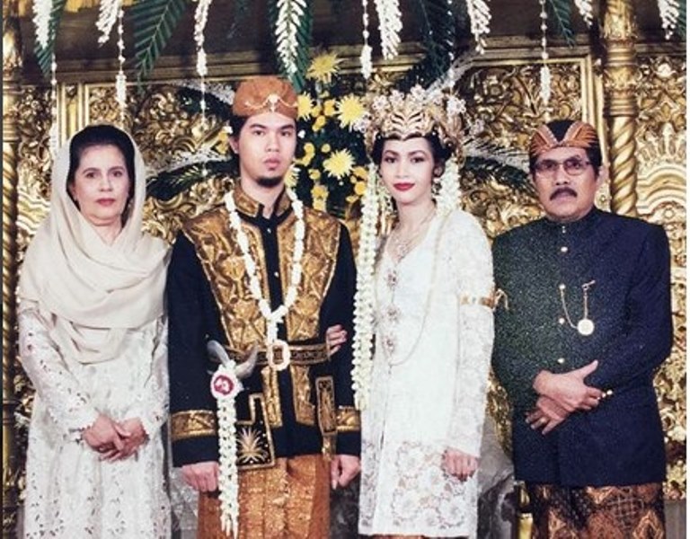 Ahmad Dhani Unggah Foto Pernikahannya dengan Maia Estianty Netizen Kangen ya Pakde