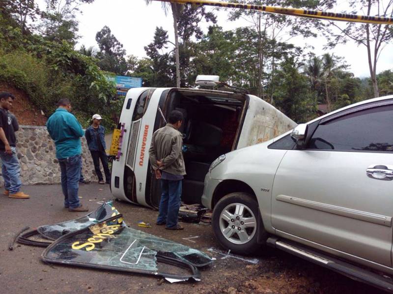 Kecelakaan di Tasikmalaya Hari Ini Bus Dirgahayu