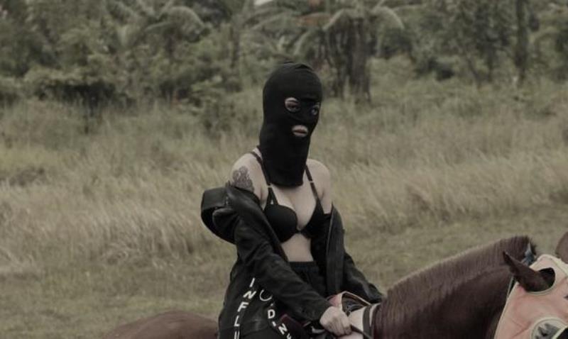 Rilis Lagu Baru MV Bad Ass Awkarin Tuai Kontroversi