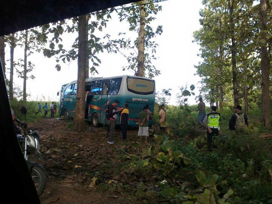 Bus Garuda Mas