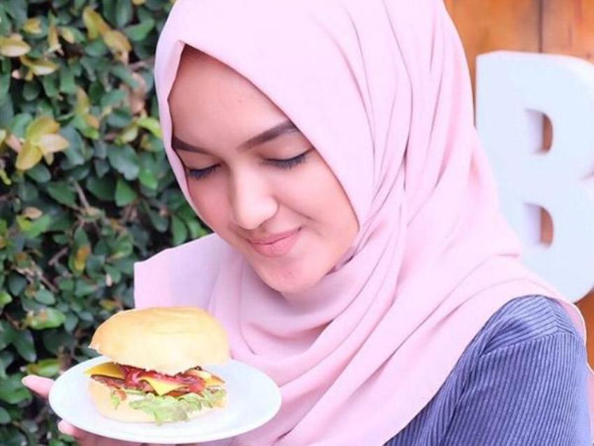 makanan yang buruk untuk kulit